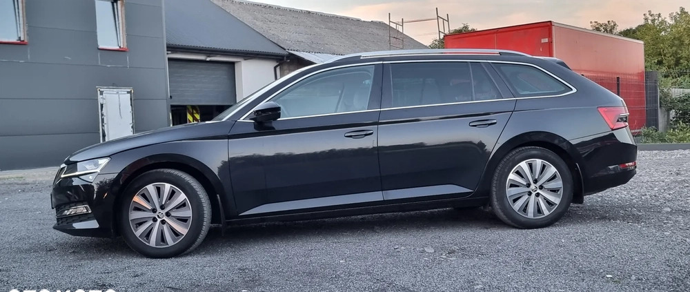 Skoda Superb cena 147600 przebieg: 49000, rok produkcji 2021 z Nowogród małe 667